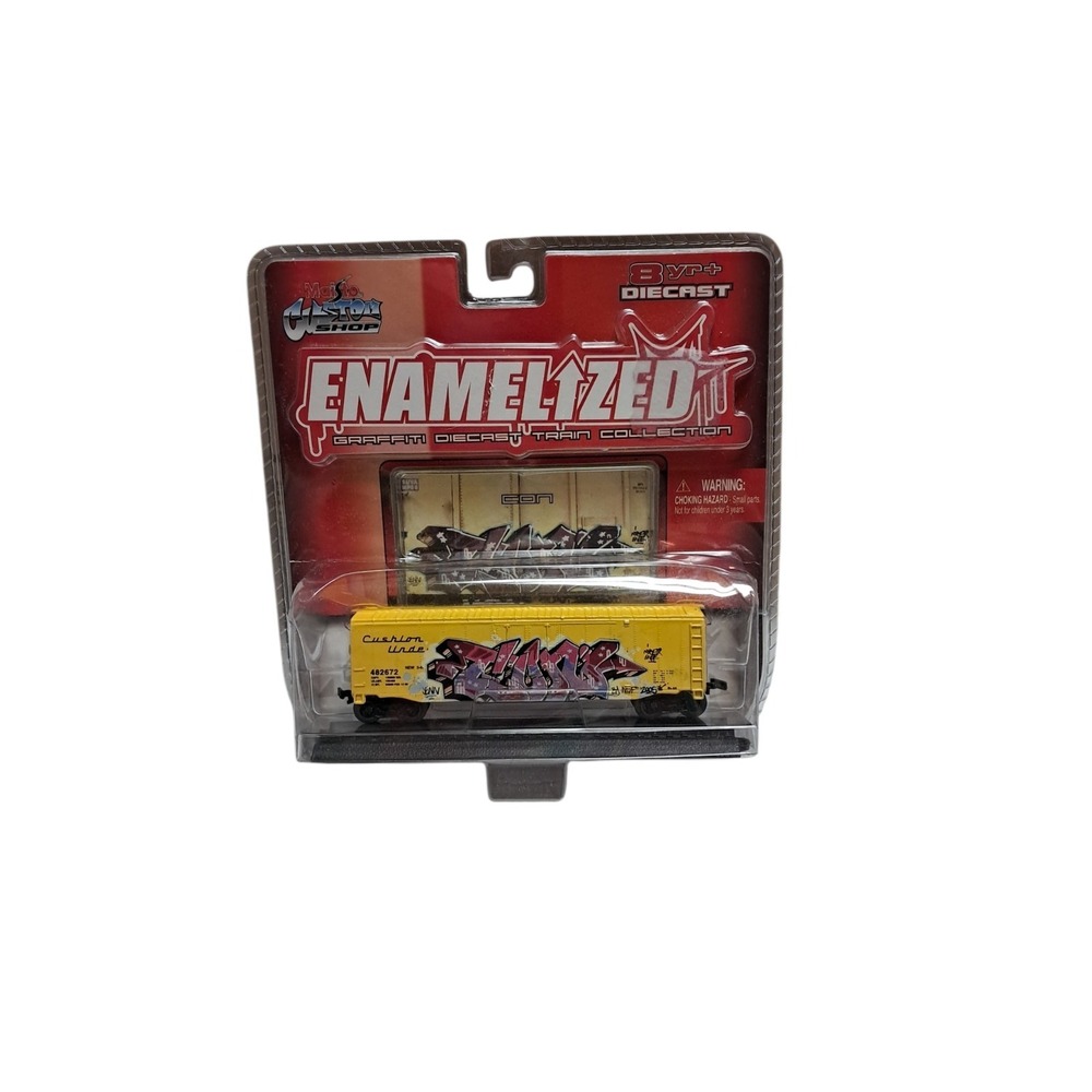 Maisto Enamelz Graffiti Train Diecast Box Car CON Yellow B&O Custom Shop Sealed